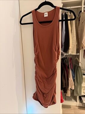 Aritzia Sleeveless Ruched Midi Dress - Rust Brown